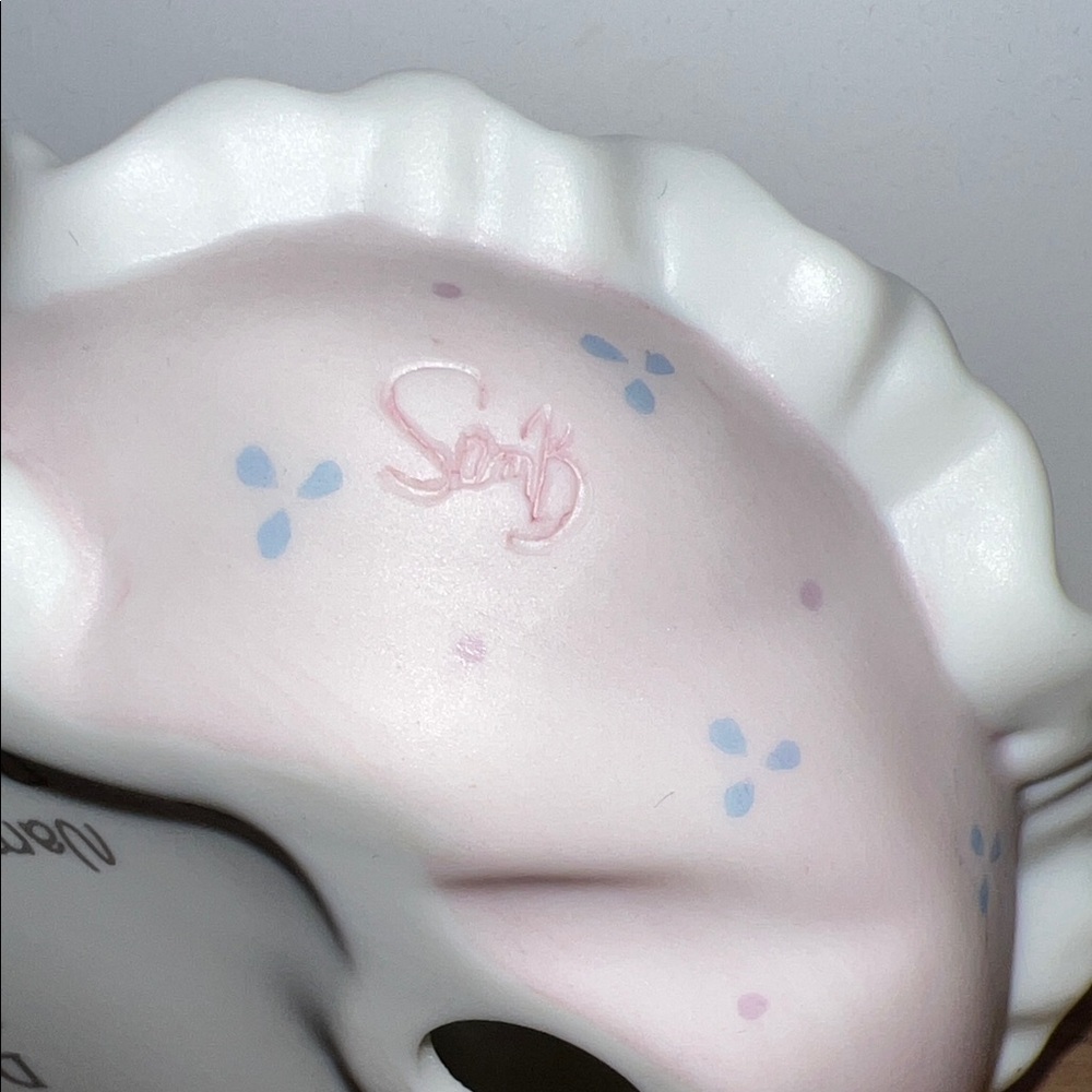 Vintage 1999 Precious Moments by Enesco “Dedicated To God” Baby Figurine - Picture 13 of 16